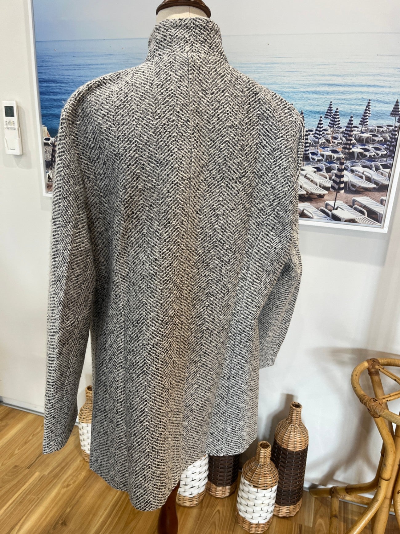 Grey/White/Black Jacket Size Medium