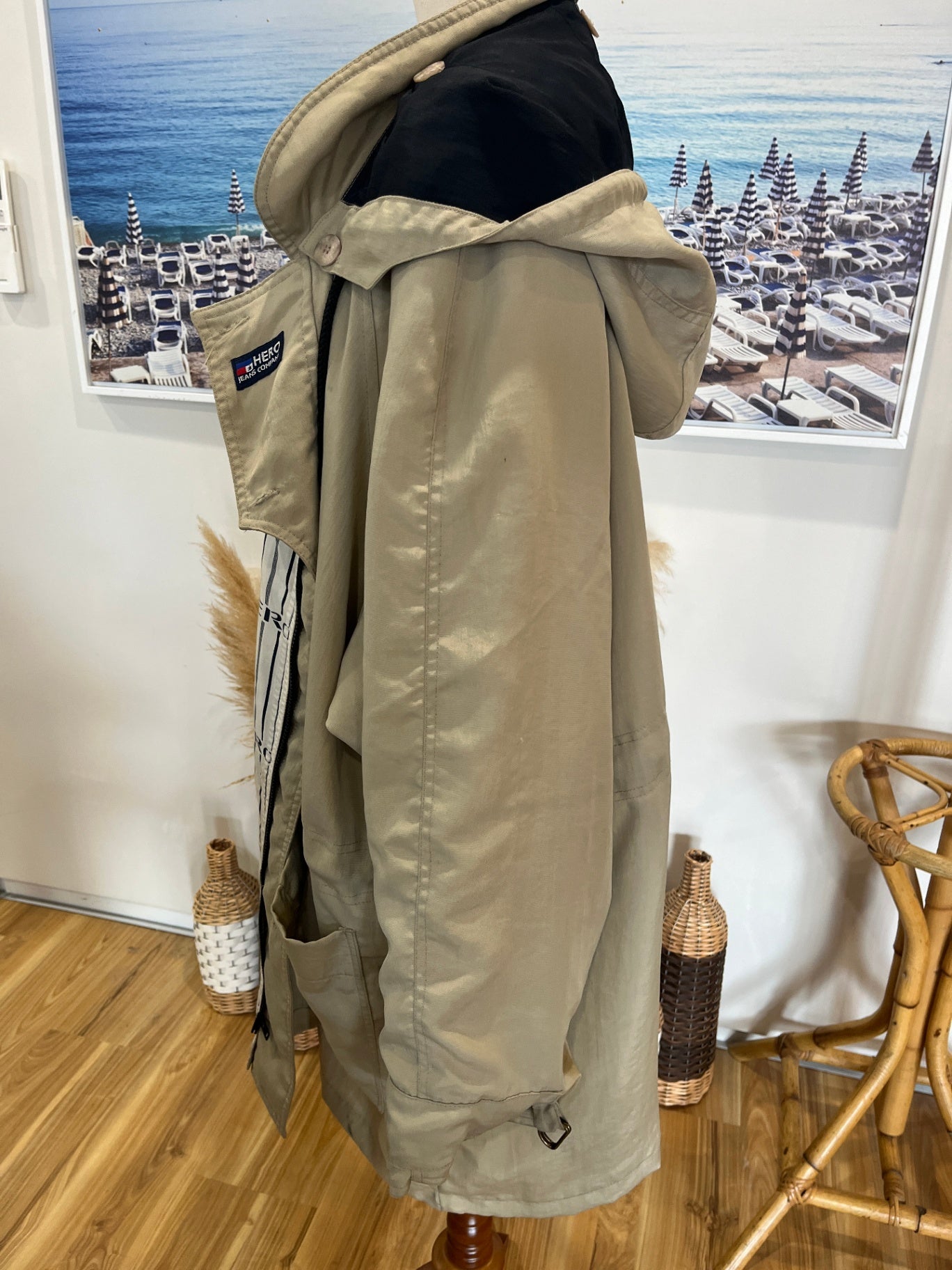 Hero Beige Jacket Detachable Hood Size L