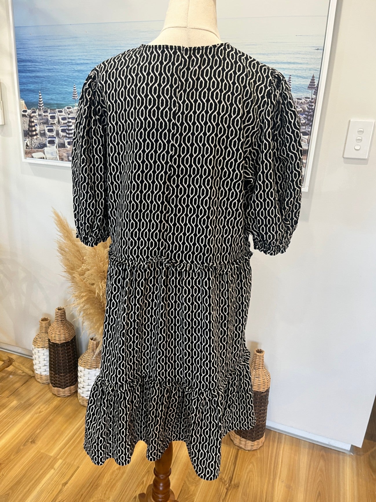 DECJUBA Black & White Dress Size 12