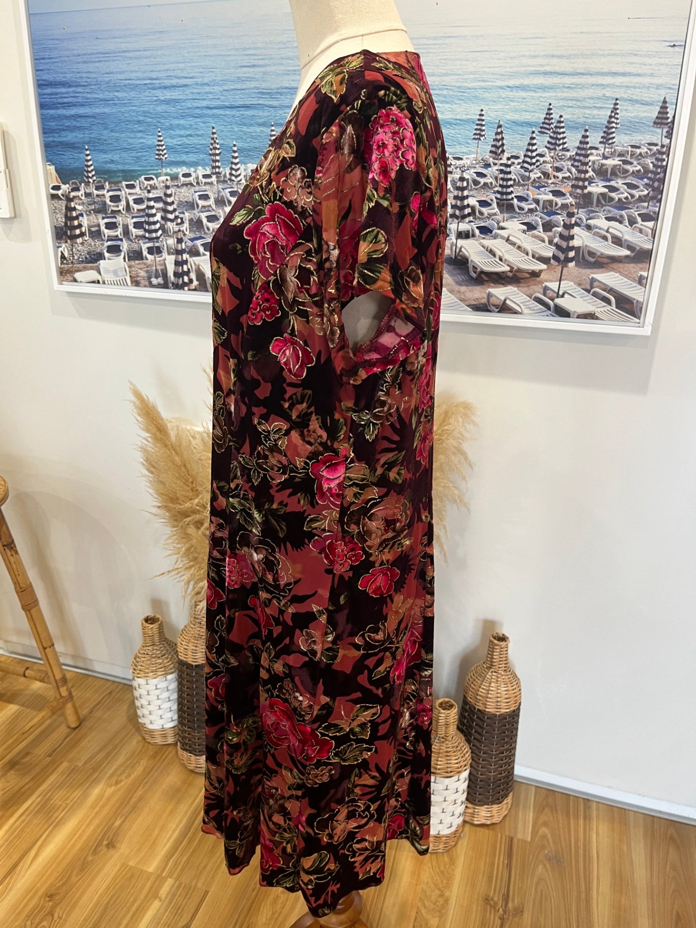 Merric Velvet Roses Dress Size 16 