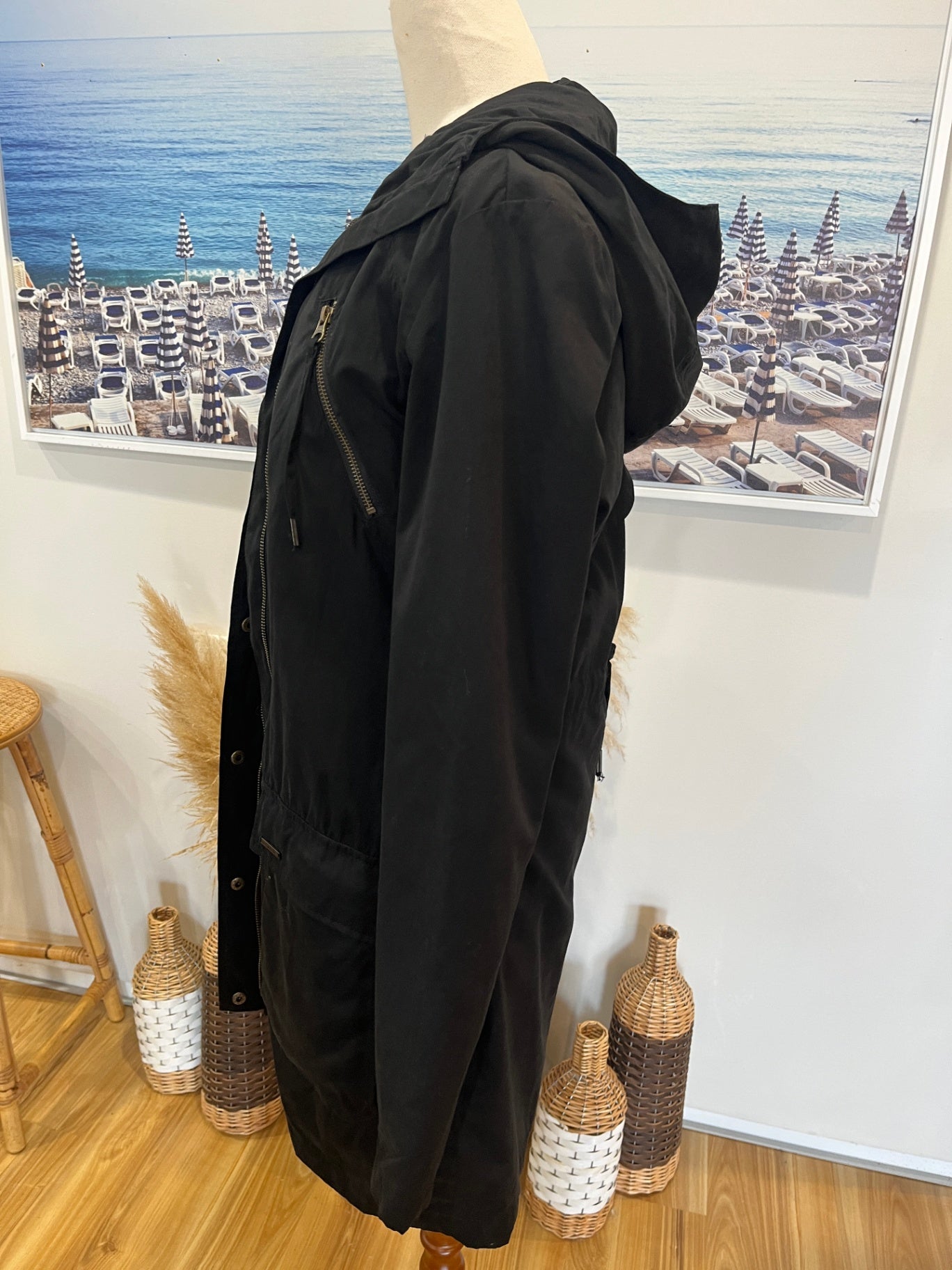 gsus sindustries Black Jacket w/hood Size Small