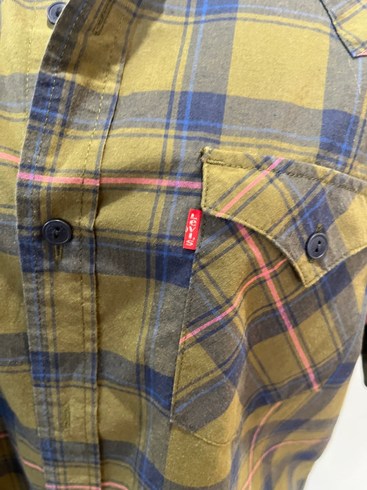 Levi's Checkered Shirt Medium