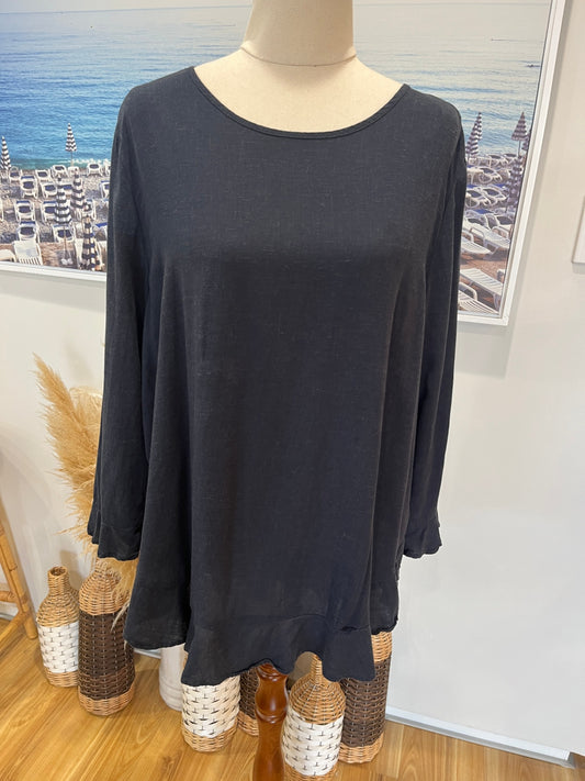 Foxwood Top w/ruffles detail Size 12