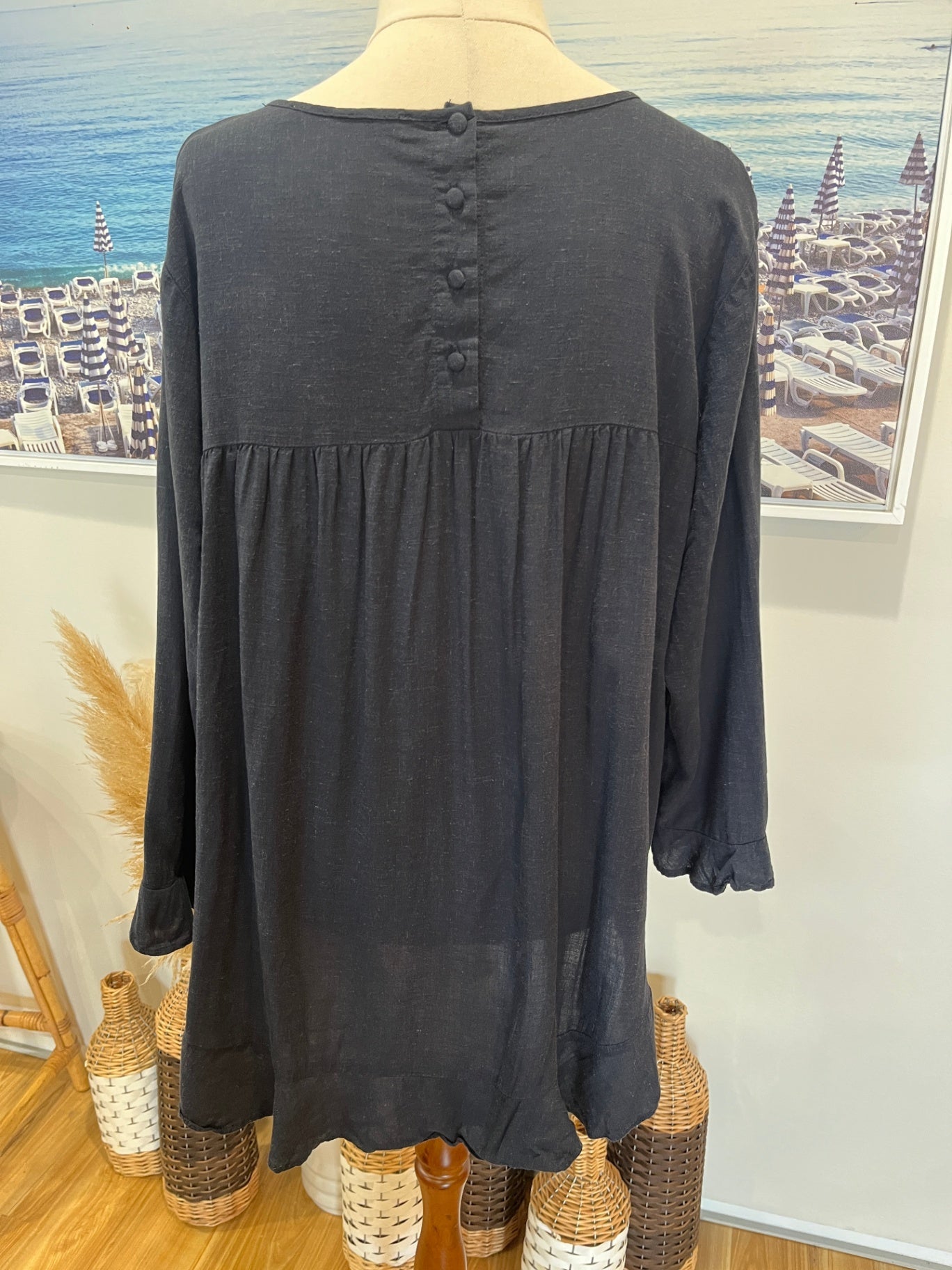 Foxwood Top w/ruffles detail Size 12