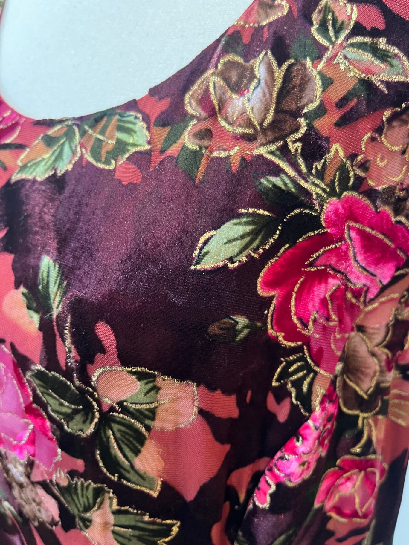 Merric Velvet Roses Dress Size 16 