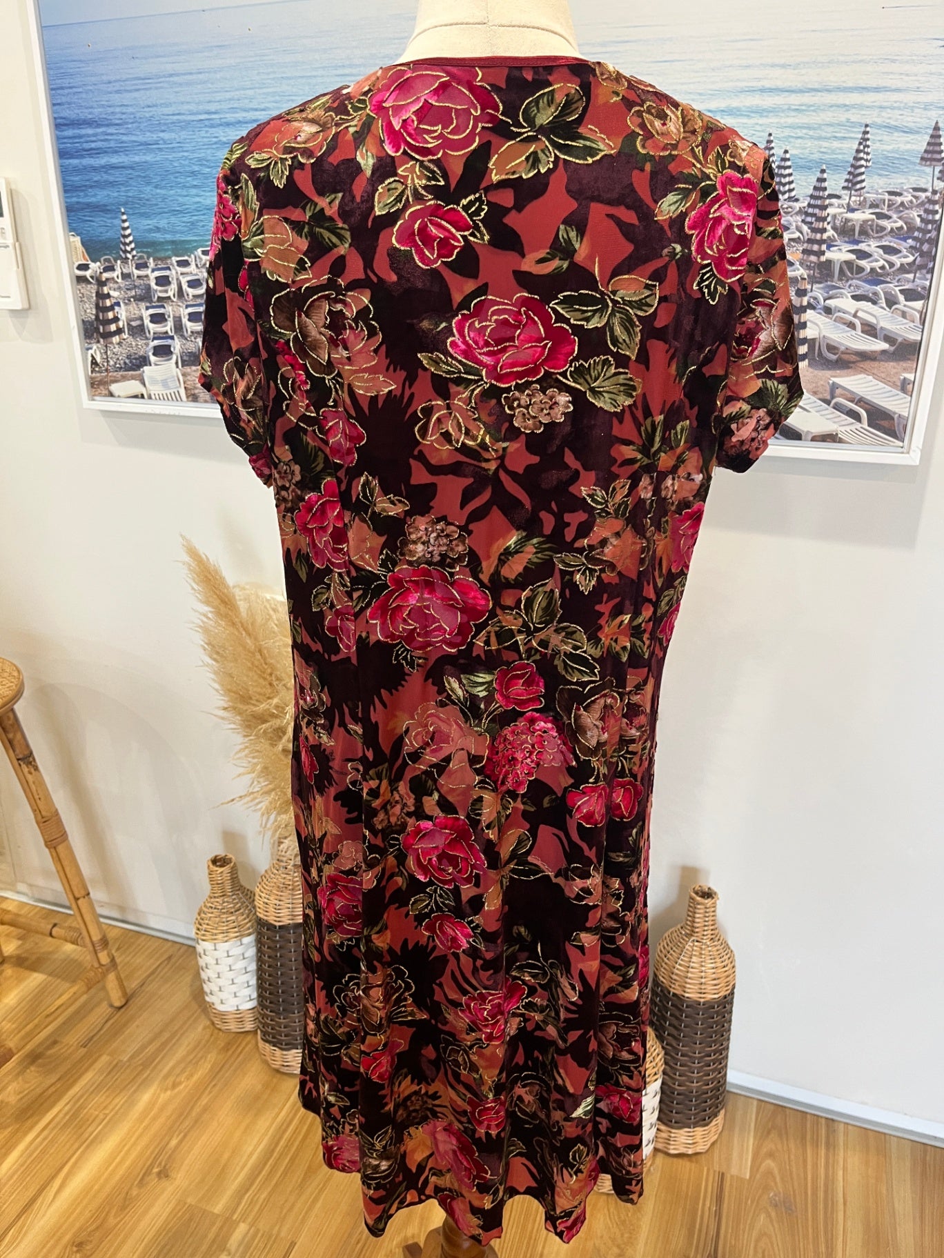 Merric Velvet Roses Dress Size 16 