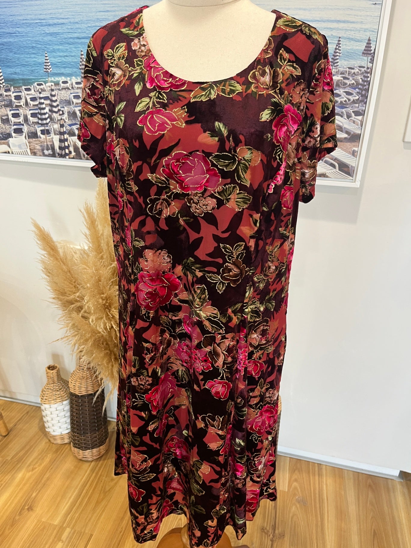 Merric Velvet Roses Dress Size 16 