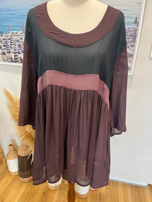 Luscious Burgundy Top Medium