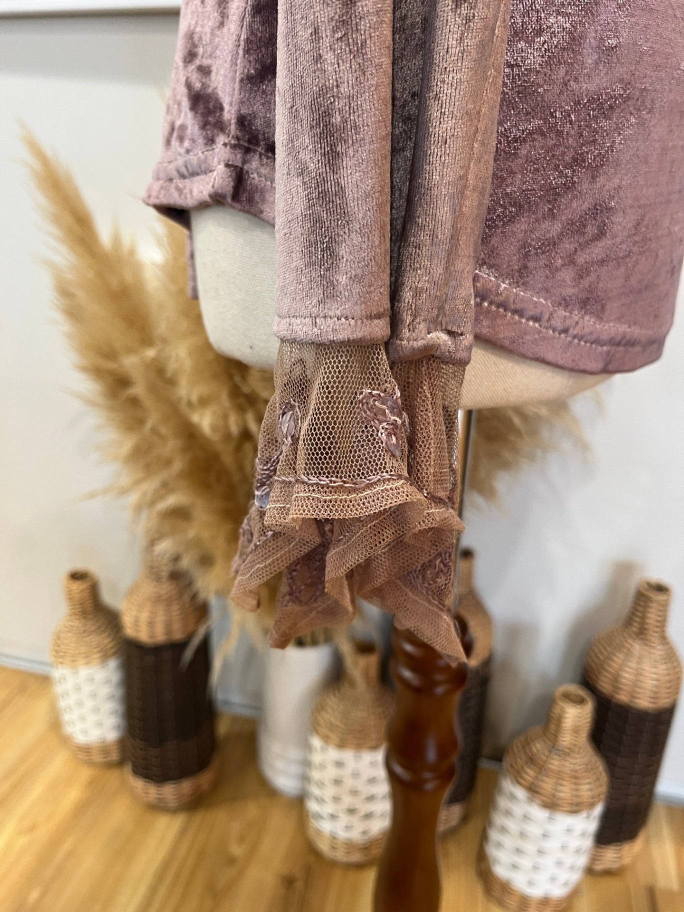 Enchantress Blush Pink Velvet Cardigan Size Medium 