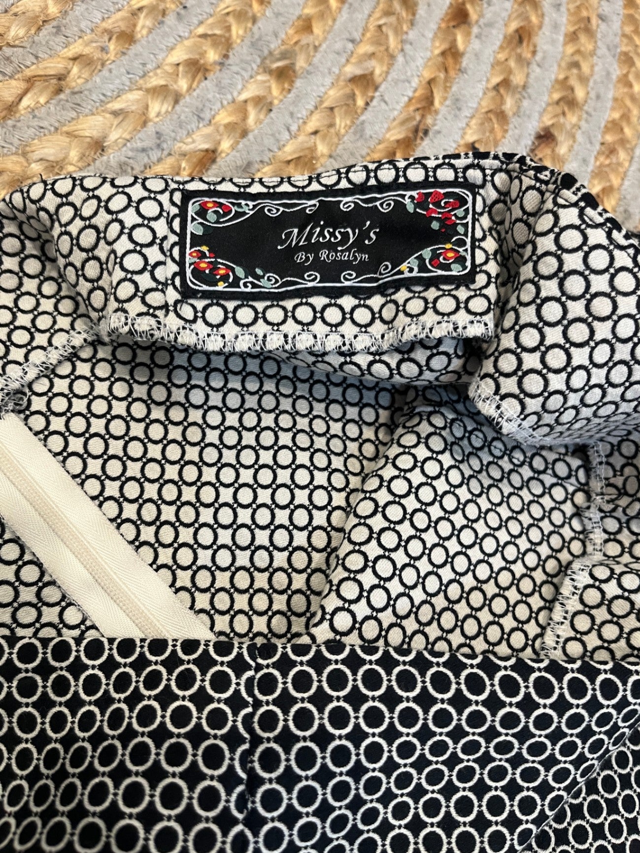 Missy's by Rosalyn Skirt Size Medium