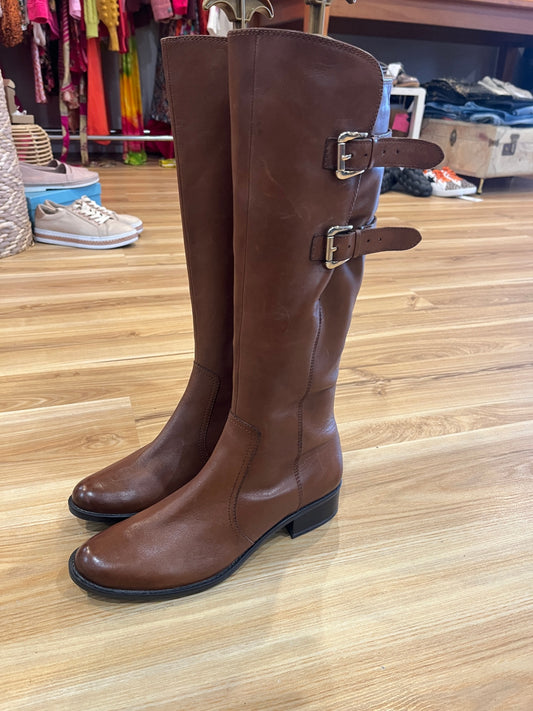 Caprice Tan Knee-High Leather Boots