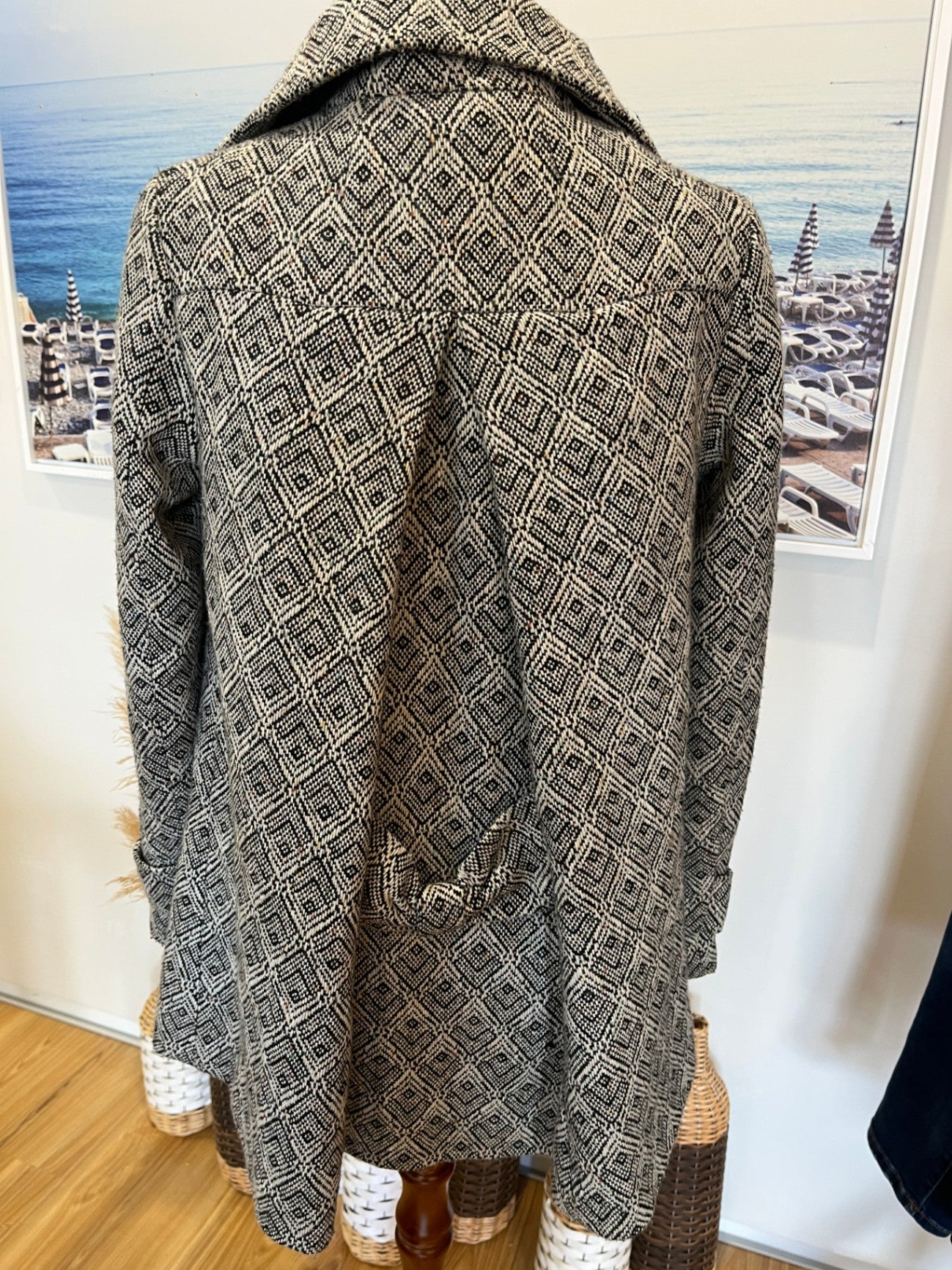 Teaberry Coat Black and White Geometric Design Size 8