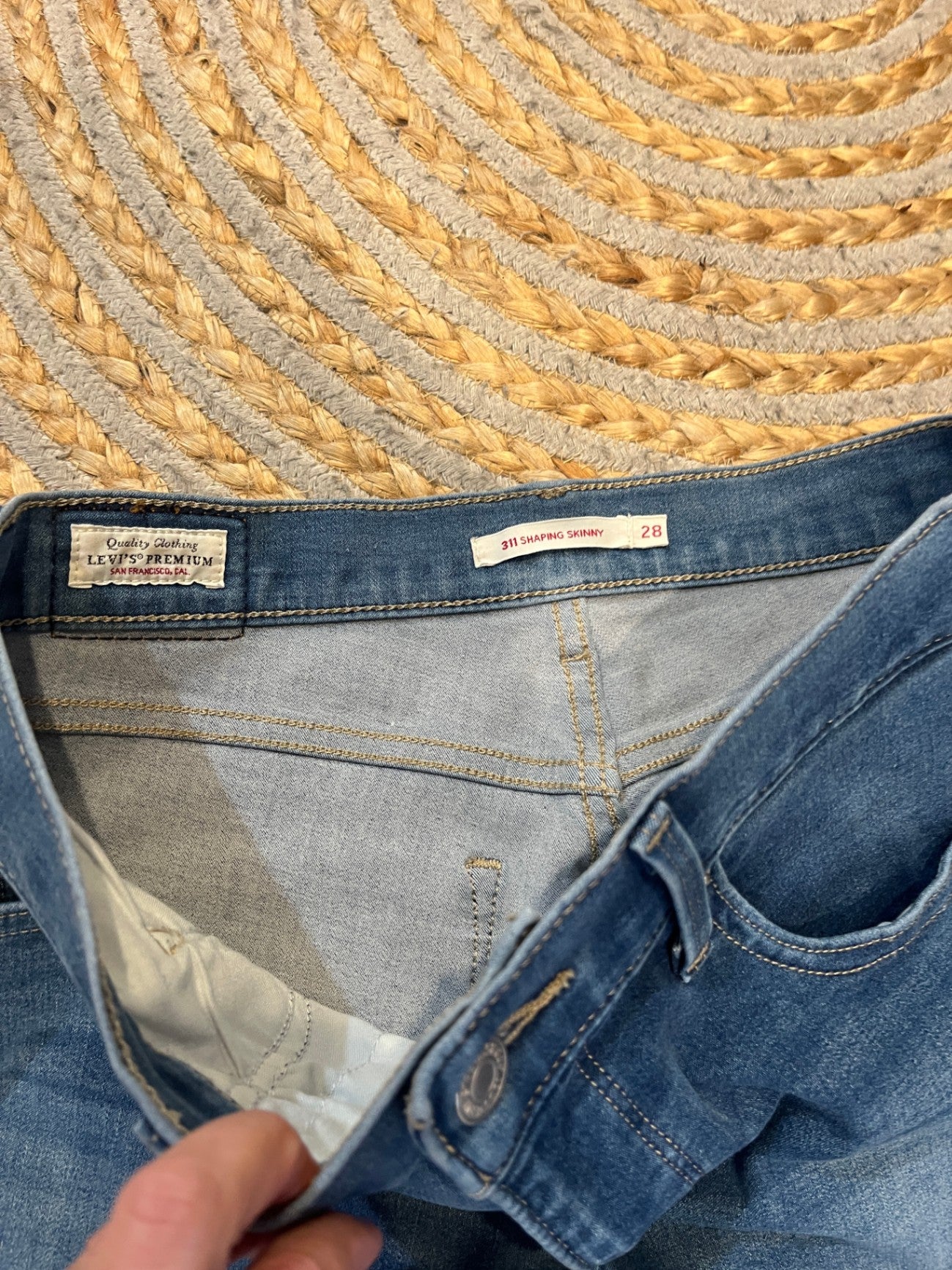 Levi's 311 Shaping Skinny Jeans Mid Blue Size 28