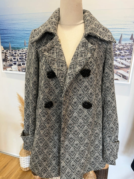 Teaberry Coat Black and White Geometric Design Size 8