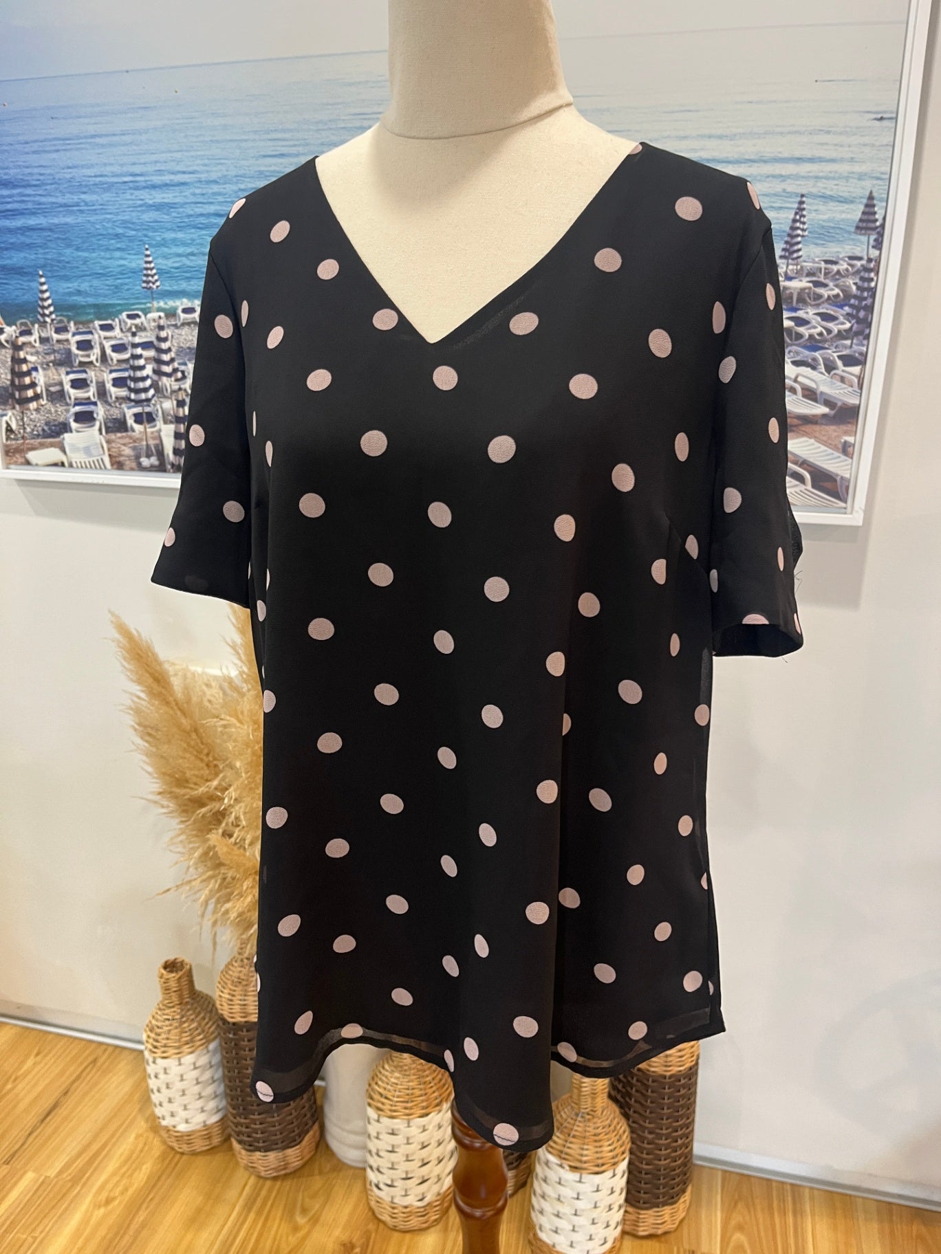 JACQUIE Top Black with Pink Polka Dots Size 12