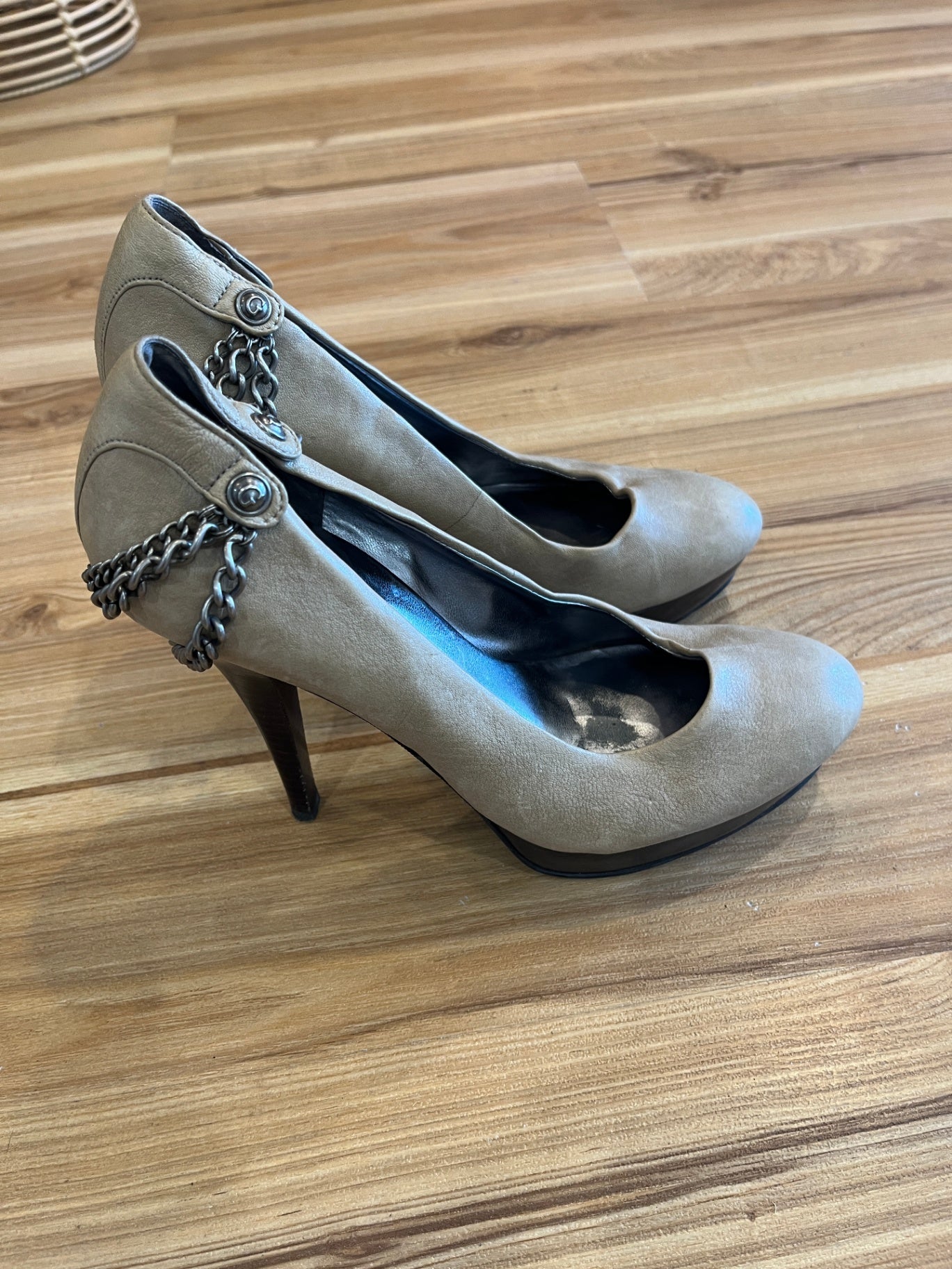GUESS Stiletto Shoes with Gold Chain Size 38