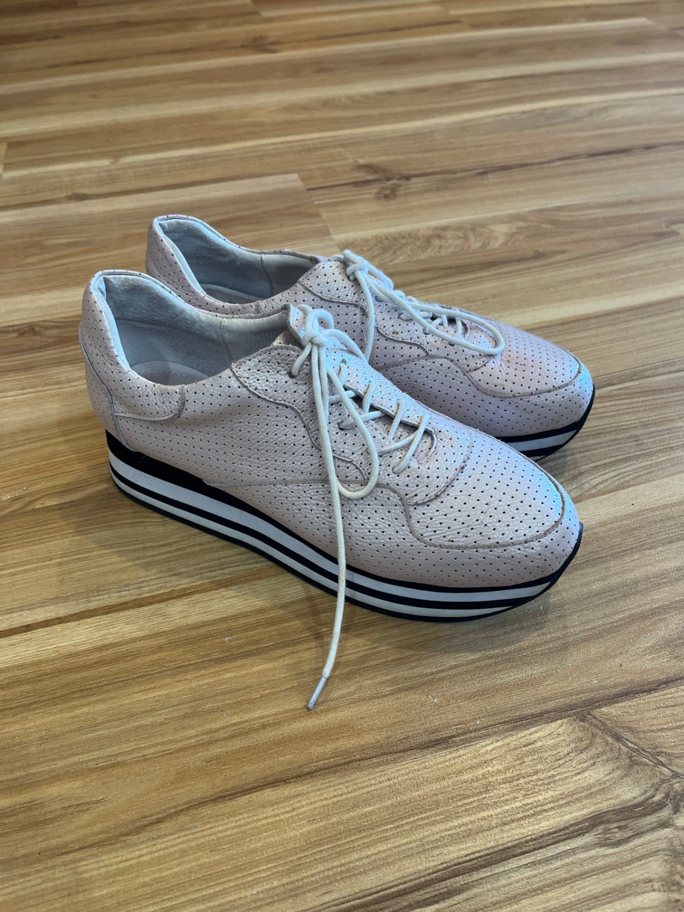Minx Boutique Sneakers Pink Size 39