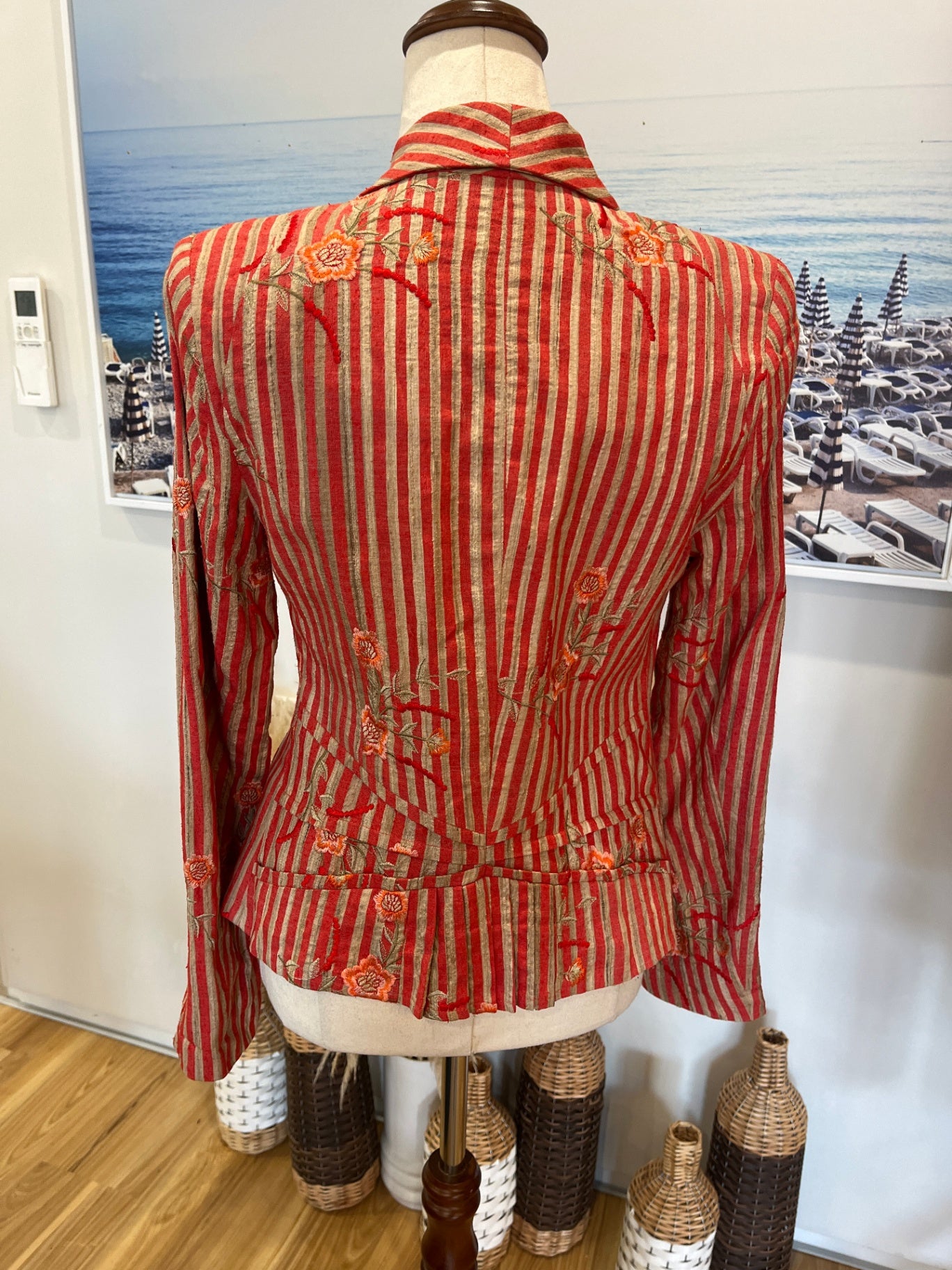 ANDREA MOORE Blazer Beige with Red Stripes Size 10