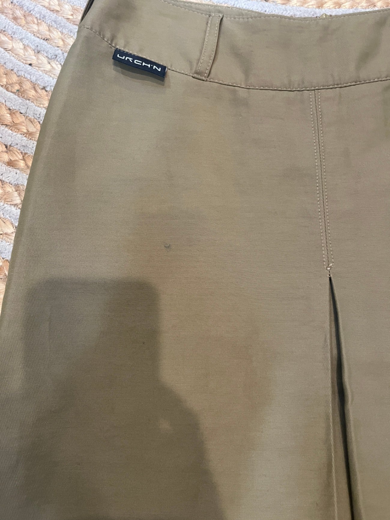 Urch'n Army Green Skirt – Size 8 | Casual Chic Essential