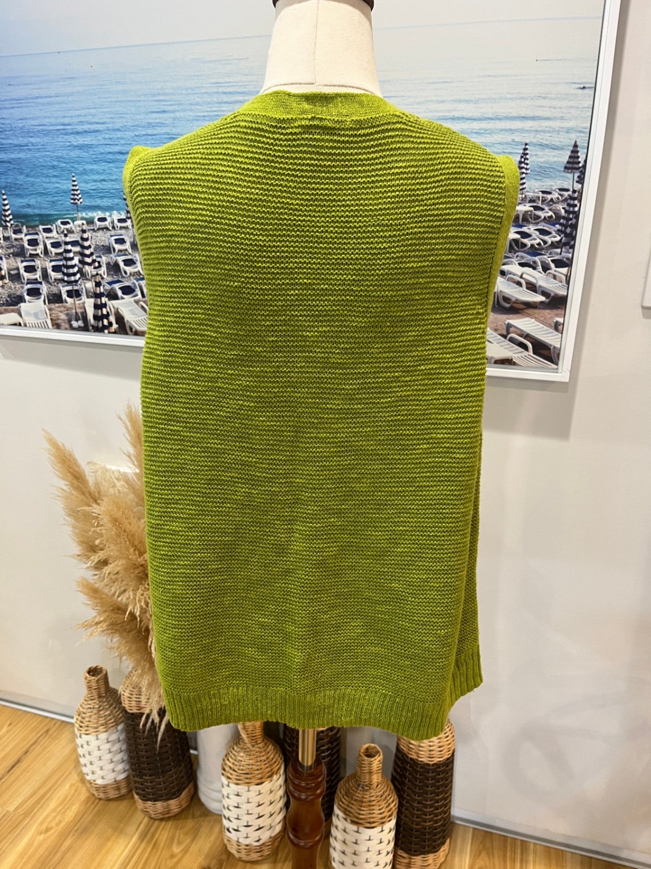 Jigsaw Leaf Green Vest – Medium | Button-Up Side Detail