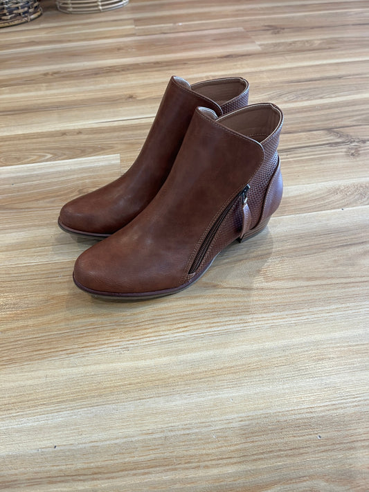 [SALE] BNWOT Step On Air Tan Faux Leather Boots | Dual Zip | Size 8