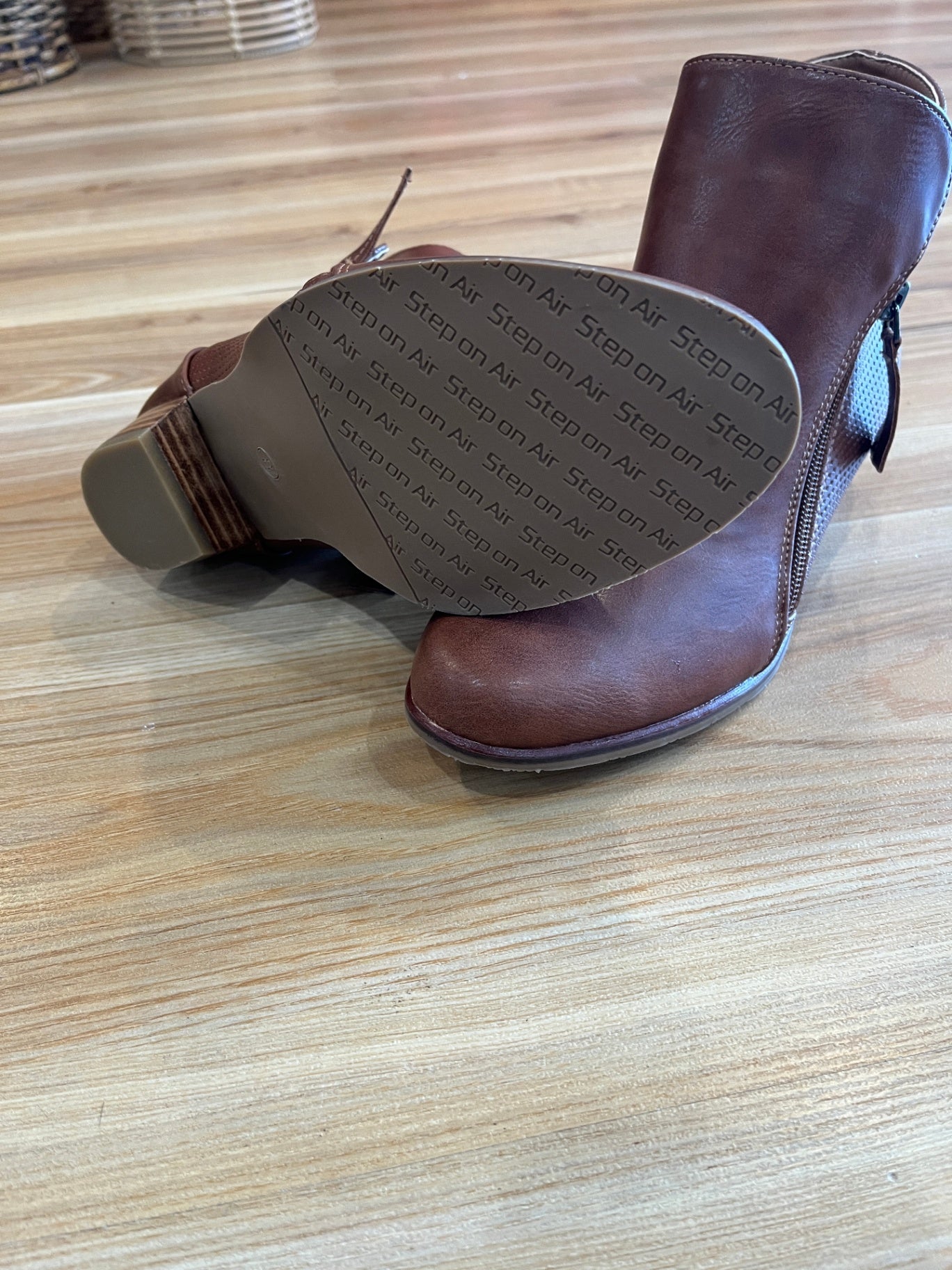 BNWOT Step On Air Tan Faux Leather Boots | Dual Zip | Size 8