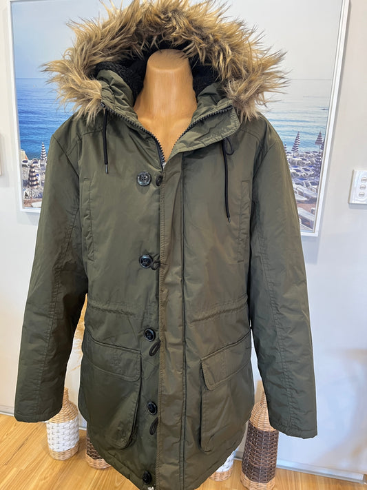 [SALE] Men's Cedarwood State Khaki Winter Jacket with Faux Fur Hood Trim - Size Small