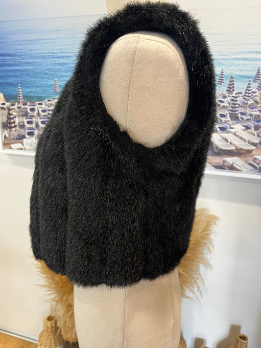 Bravado Black Faux Fur Crop Sleeveless Vest – Size 6