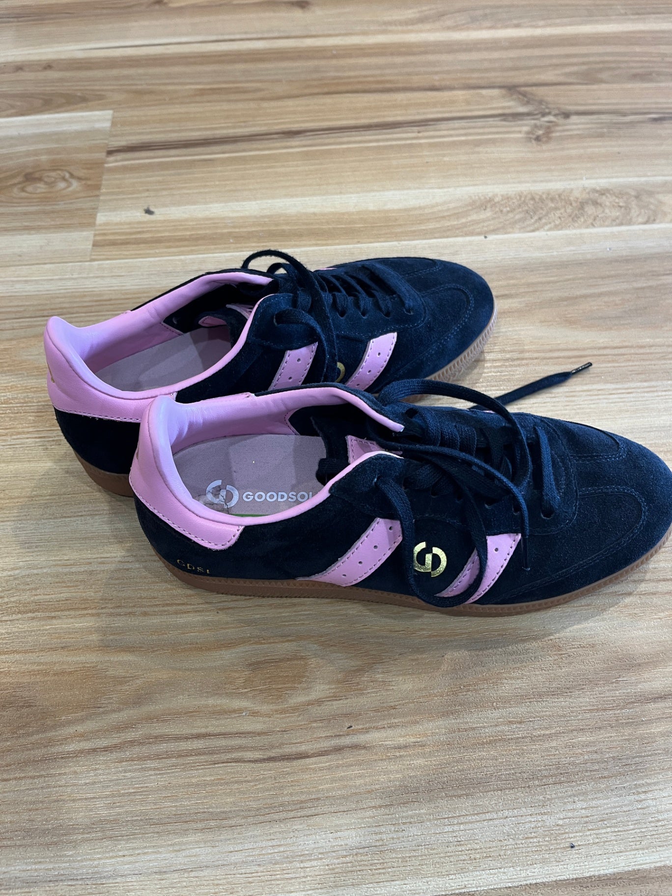 Goodsole Black & Pink Vegan Leather Shoes – Size 38