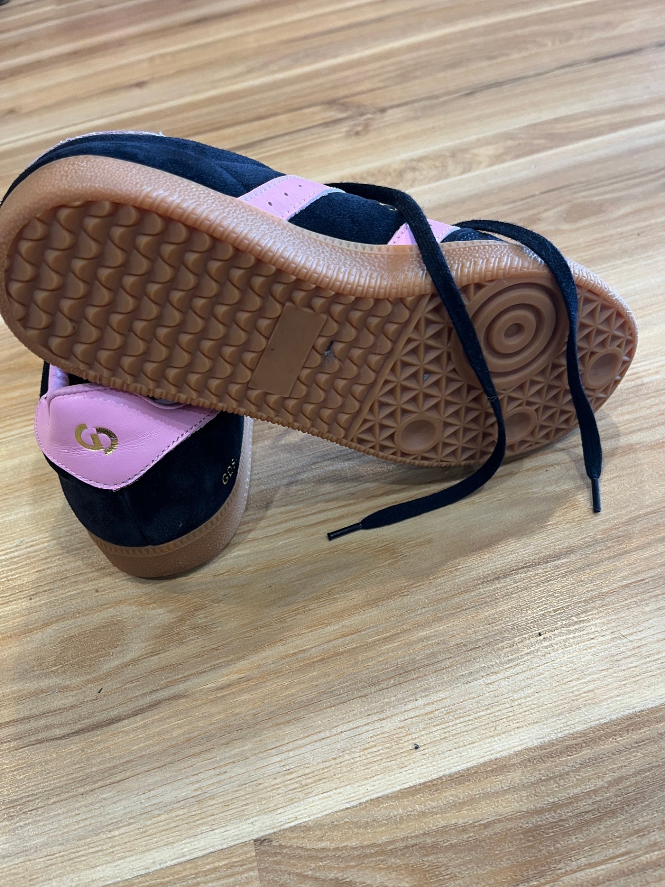 Goodsole Black & Pink Vegan Leather Shoes – Size 38
