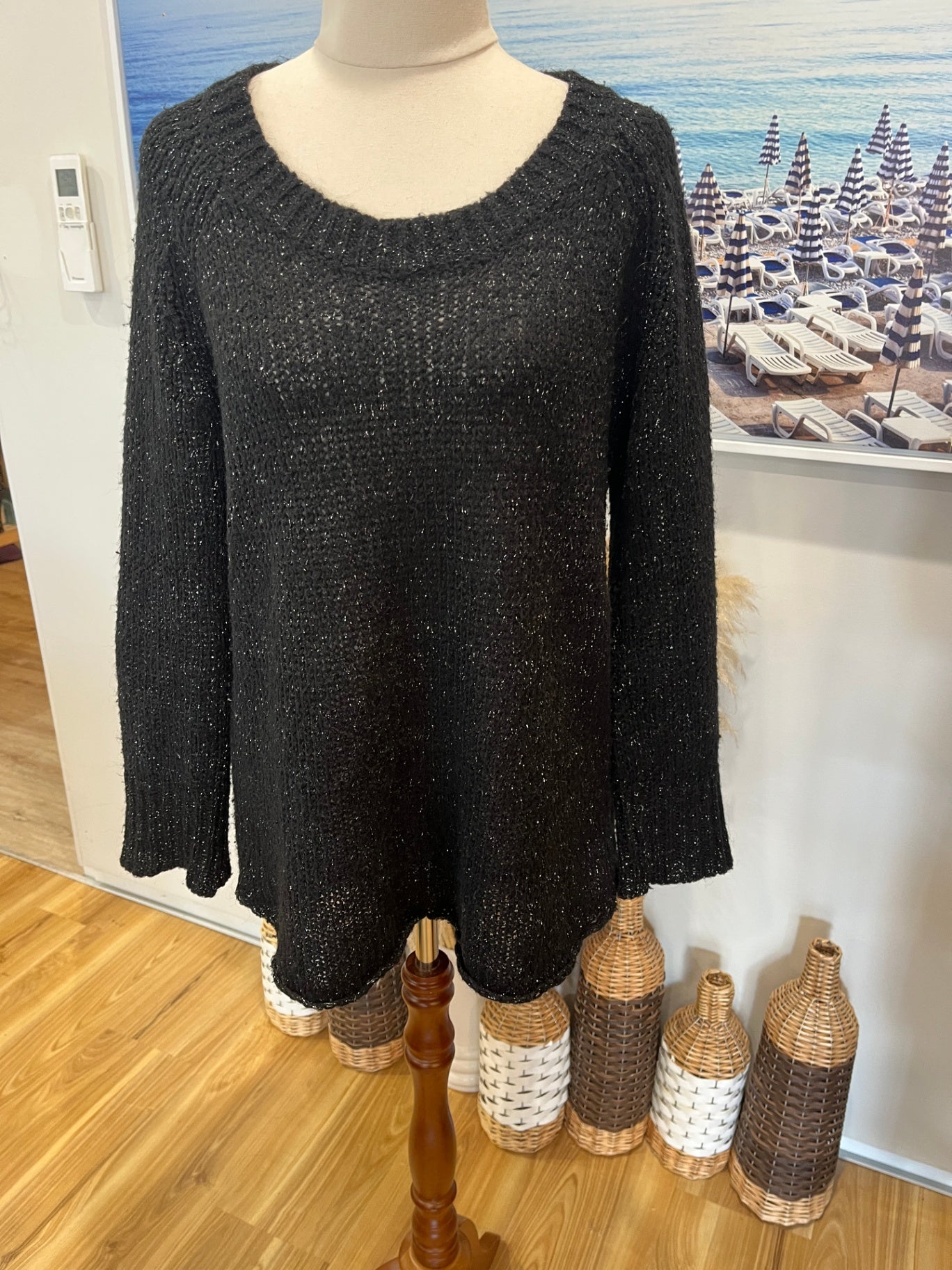Storm Black Jersey with Silver Fleck – Size 6 | Relaxed Fit Rounded Hem Top