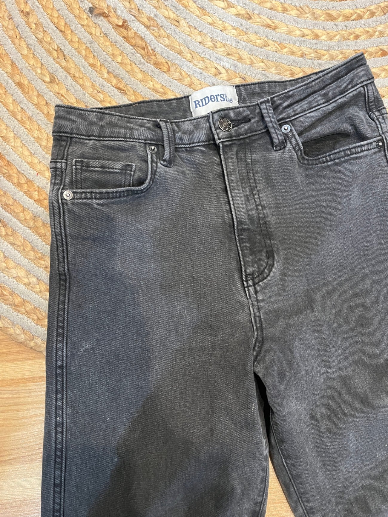 Lee Riders Grey High Rise Tapered Jeans – Size 10