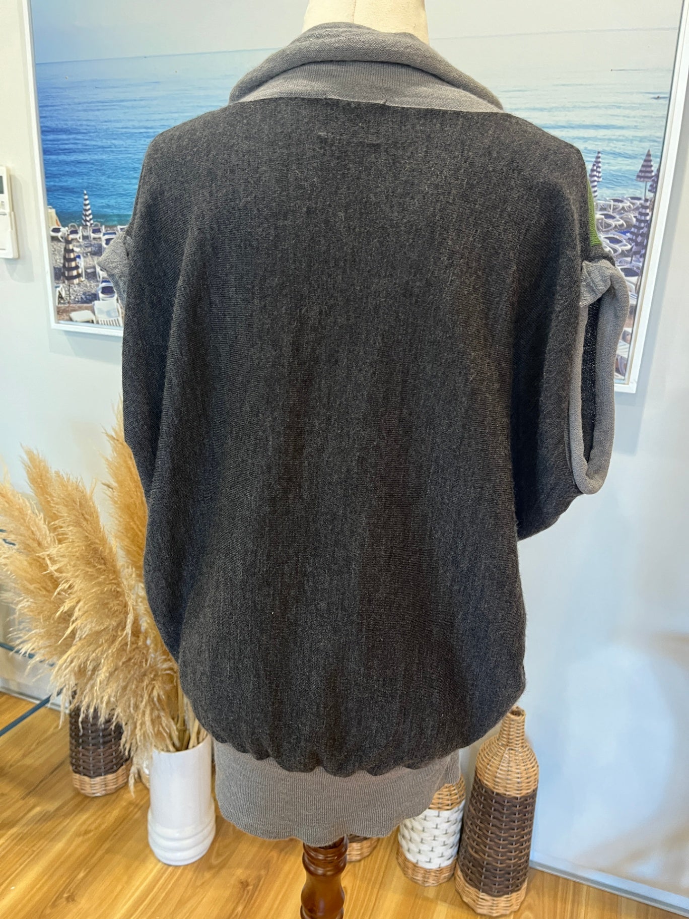 Andrea Moore Silverdale Merino Vest Size 8 – Grey & Green Oversized Knit