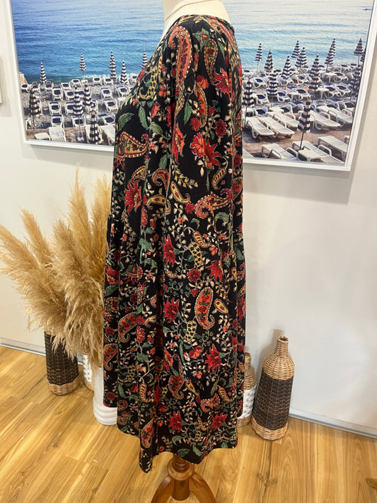Black Paisley Knee-Length Dress Size XL – Long Sleeve