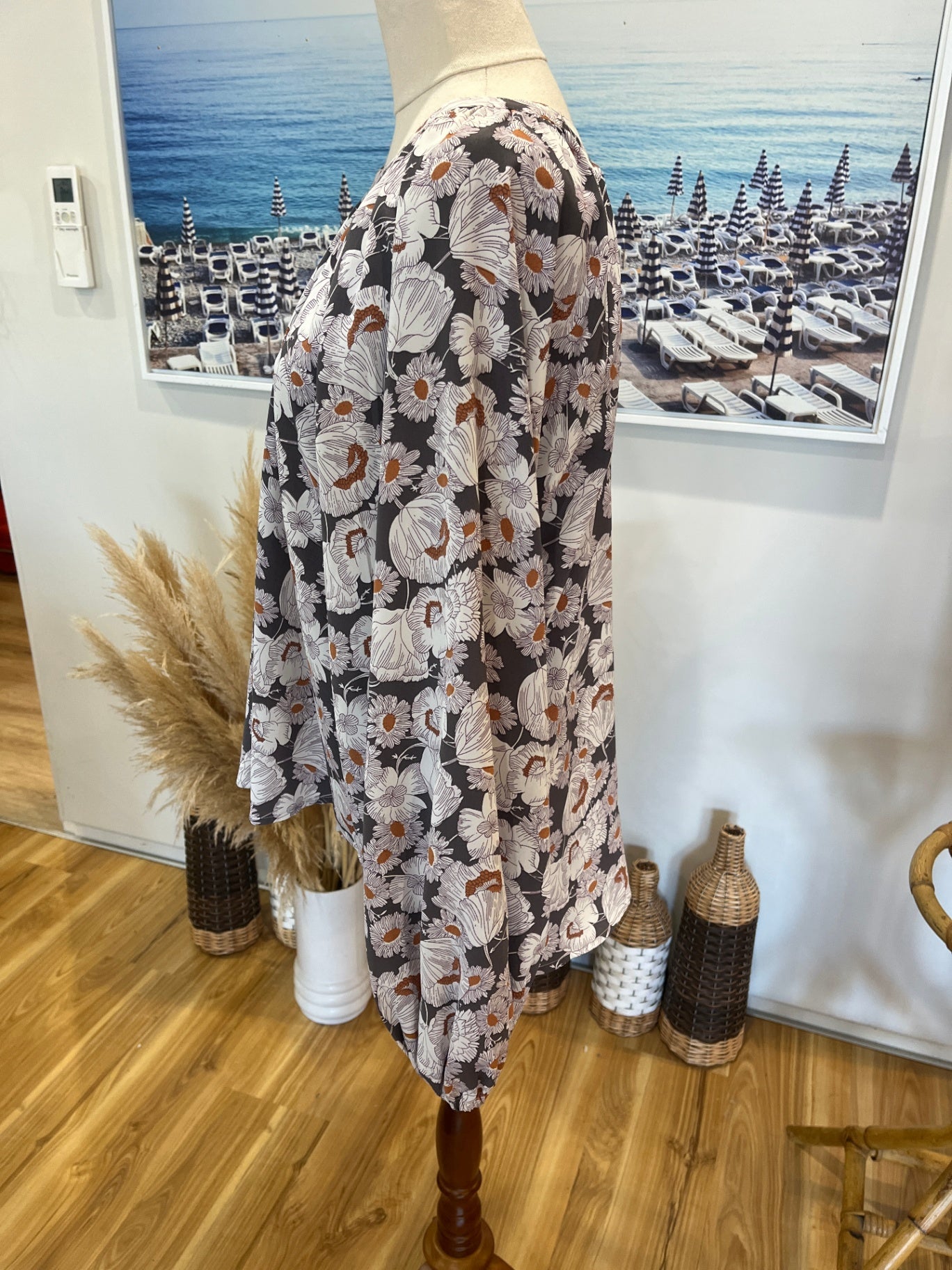 Leila + Luca Flowy High-Low Blouse Size 10 | Elasticated Cuff Sleeves