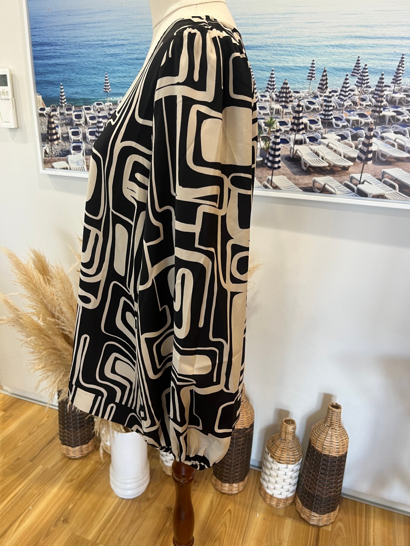 eb&ive Black & Cream Geometric Print Blouse Size S | Elasticated Cuff Sleeves