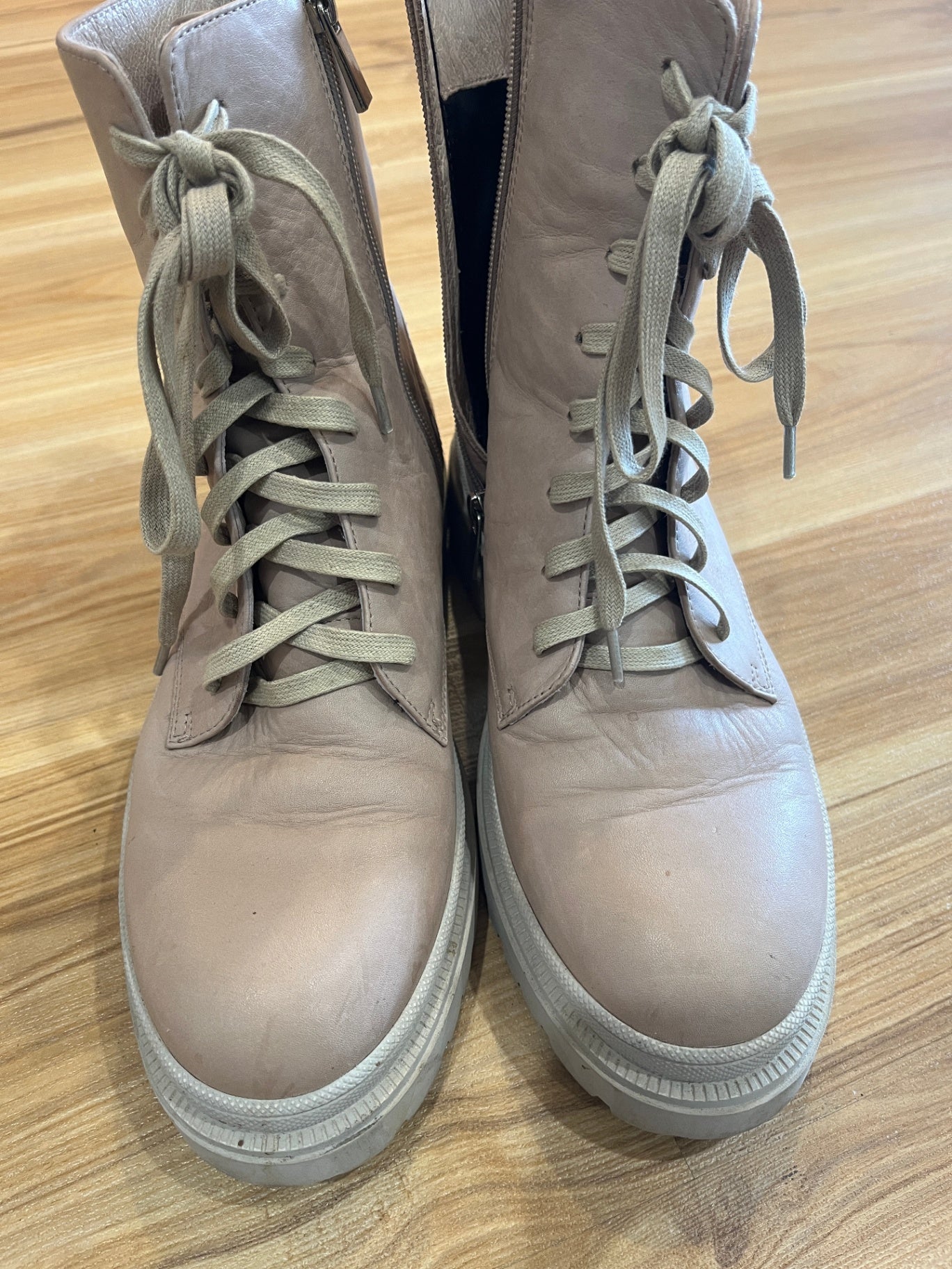 EOS As You Are Chunky Leather Lace-Up Boots Blush Pink Size 41
