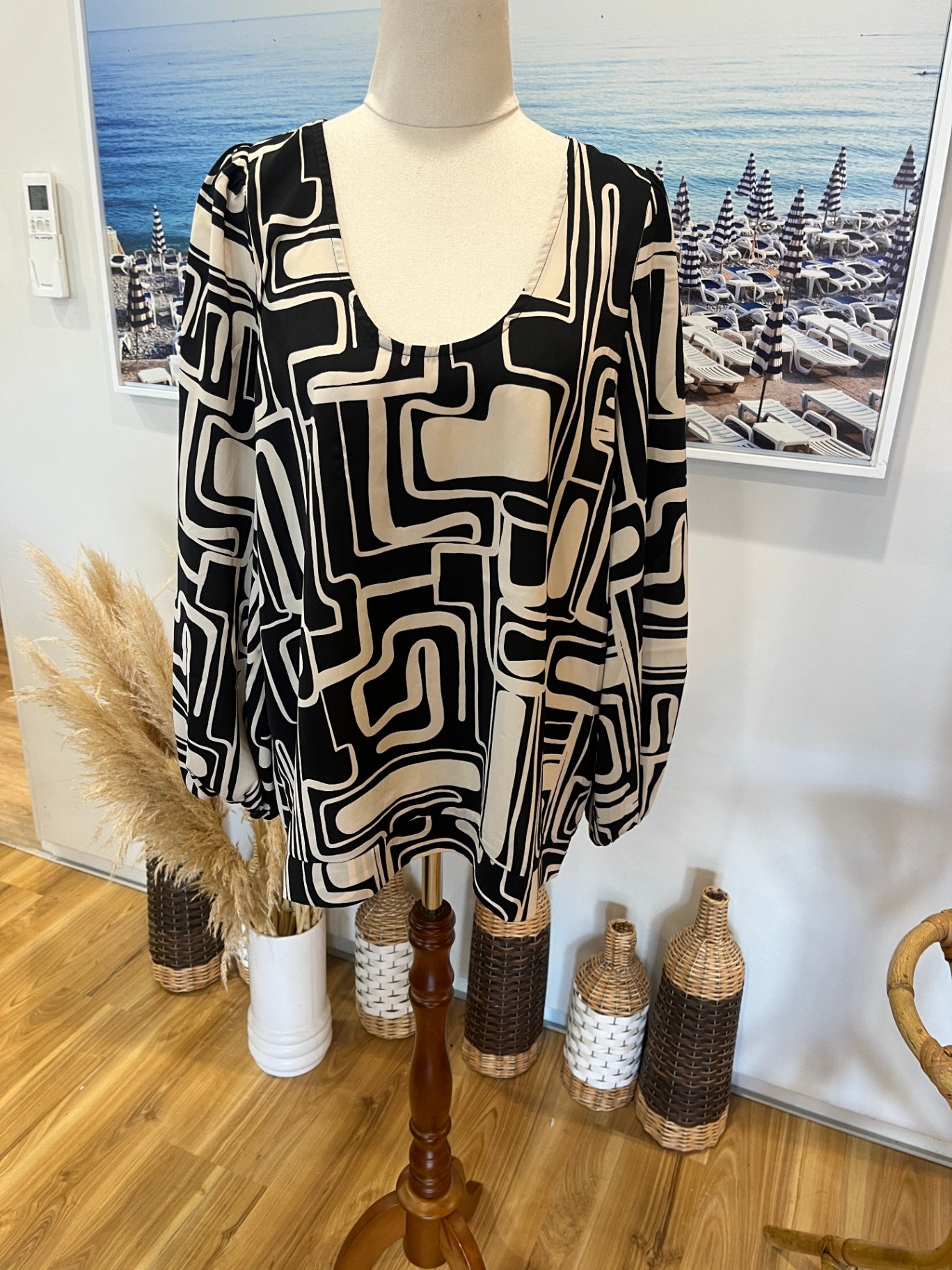 eb&ive Black & Cream Geometric Print Blouse Size S | Elasticated Cuff Sleeves