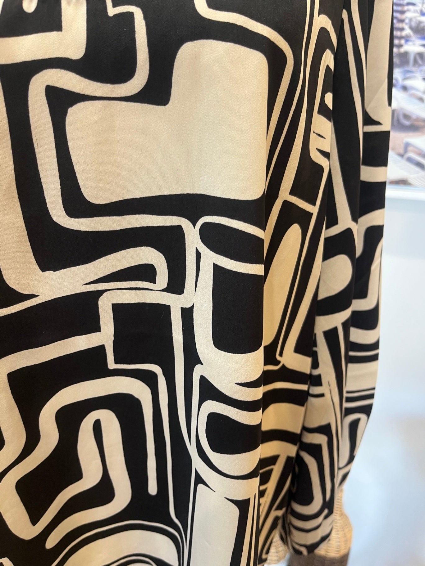 eb&ive Black & Cream Geometric Print Blouse Size S | Elasticated Cuff Sleeves