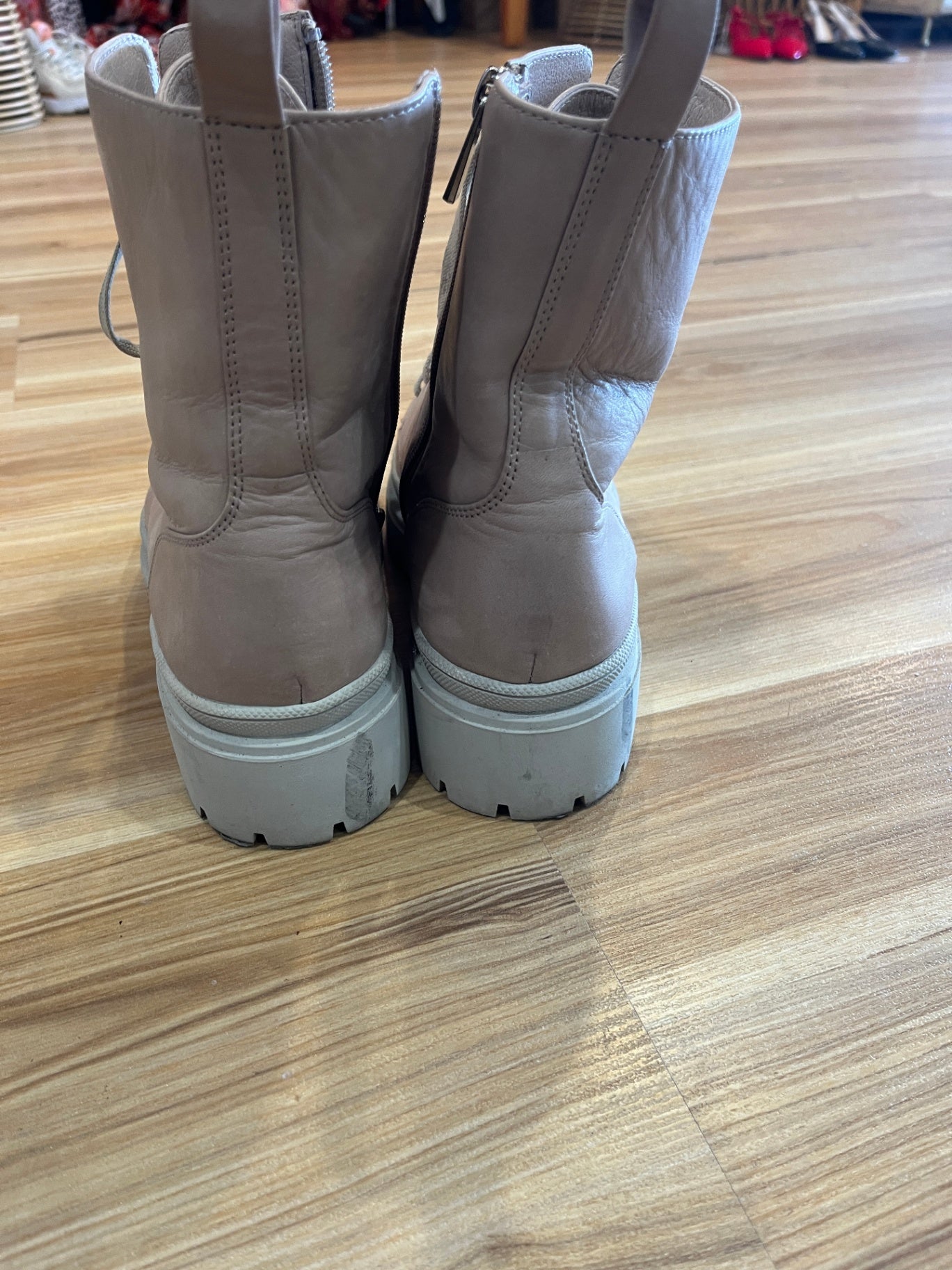 EOS As You Are Chunky Leather Lace-Up Boots Blush Pink Size 41