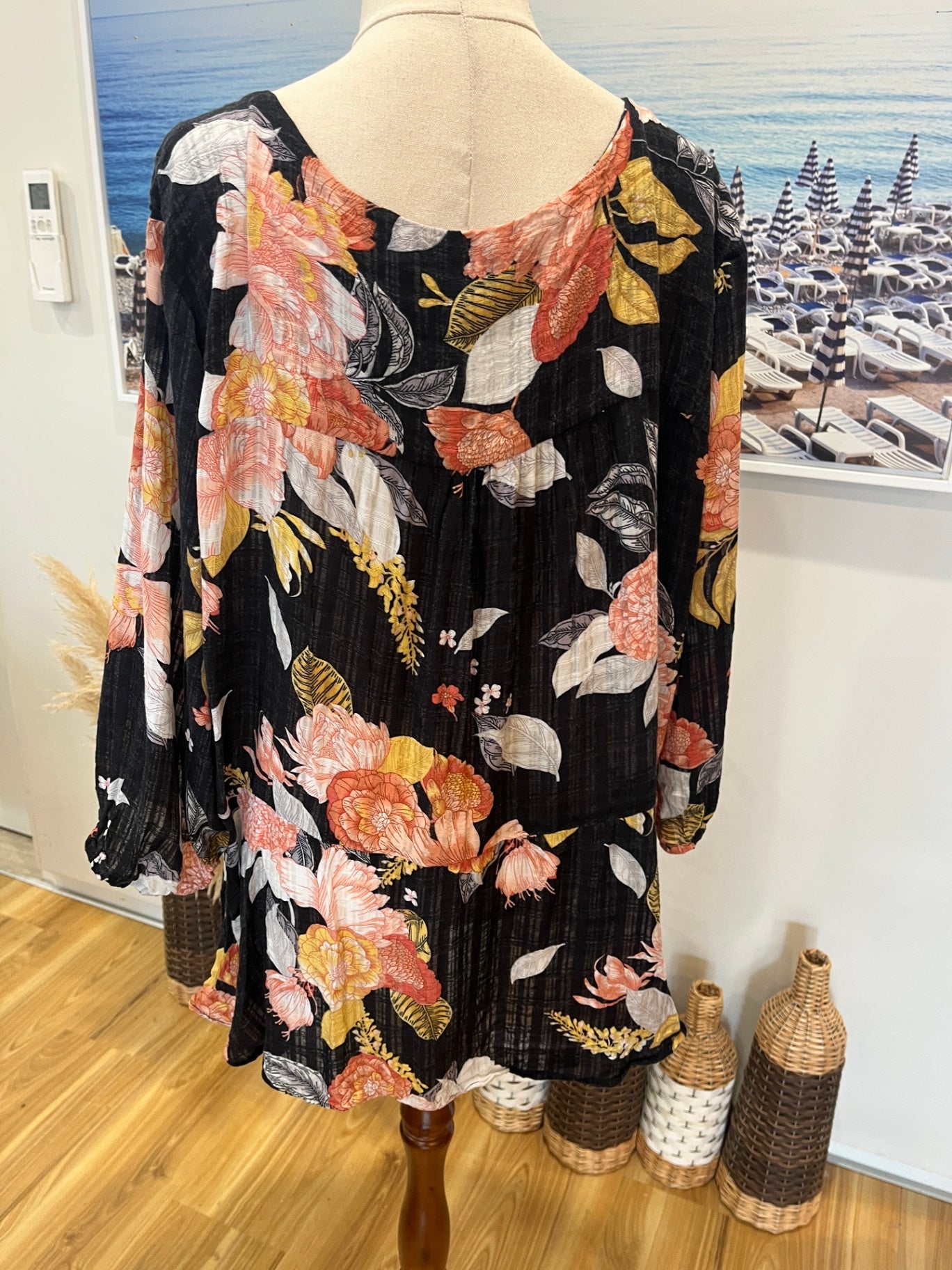 Autograph Floral Top — Flowy Black 3/4 Sleeve, Size 20