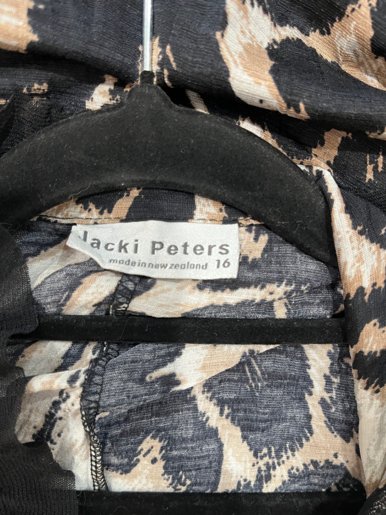 Jacki Peters Cardigan Size 16 — Wild & Chic