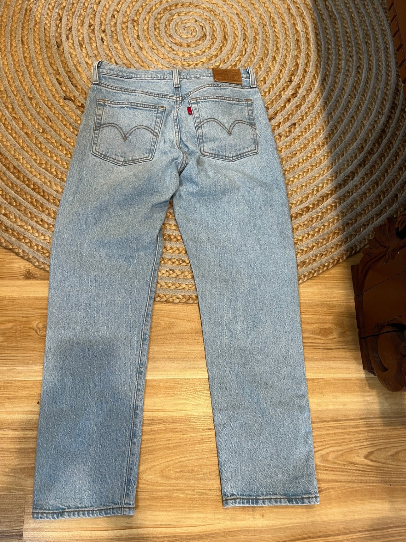 Levi’s Wedgie Straight Jeans — Light Blue, Size 27