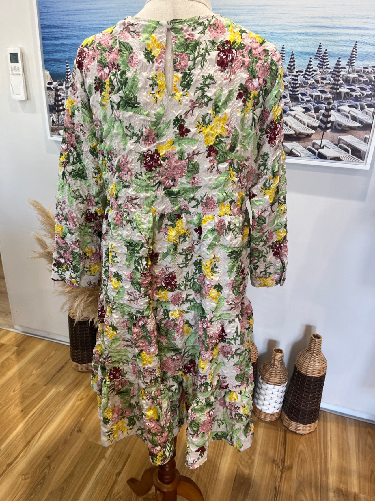 Zara Cream Floral Dress — Size S