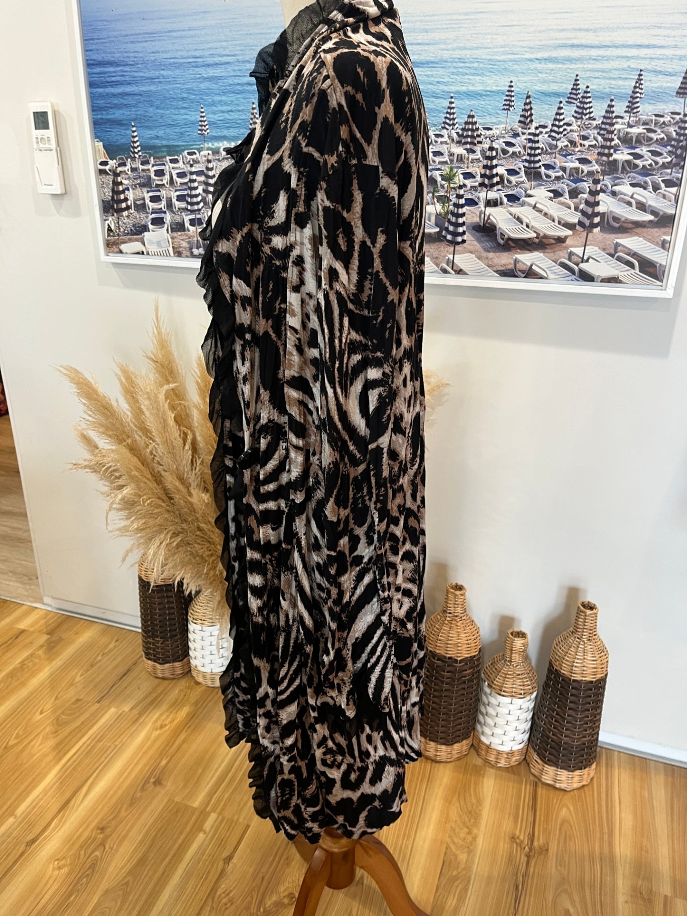 Jacki Peters Cardigan Size 16 — Wild & Chic