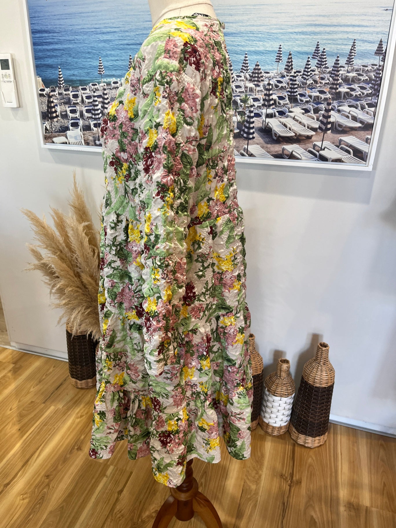 Zara Cream Floral Dress — Size S