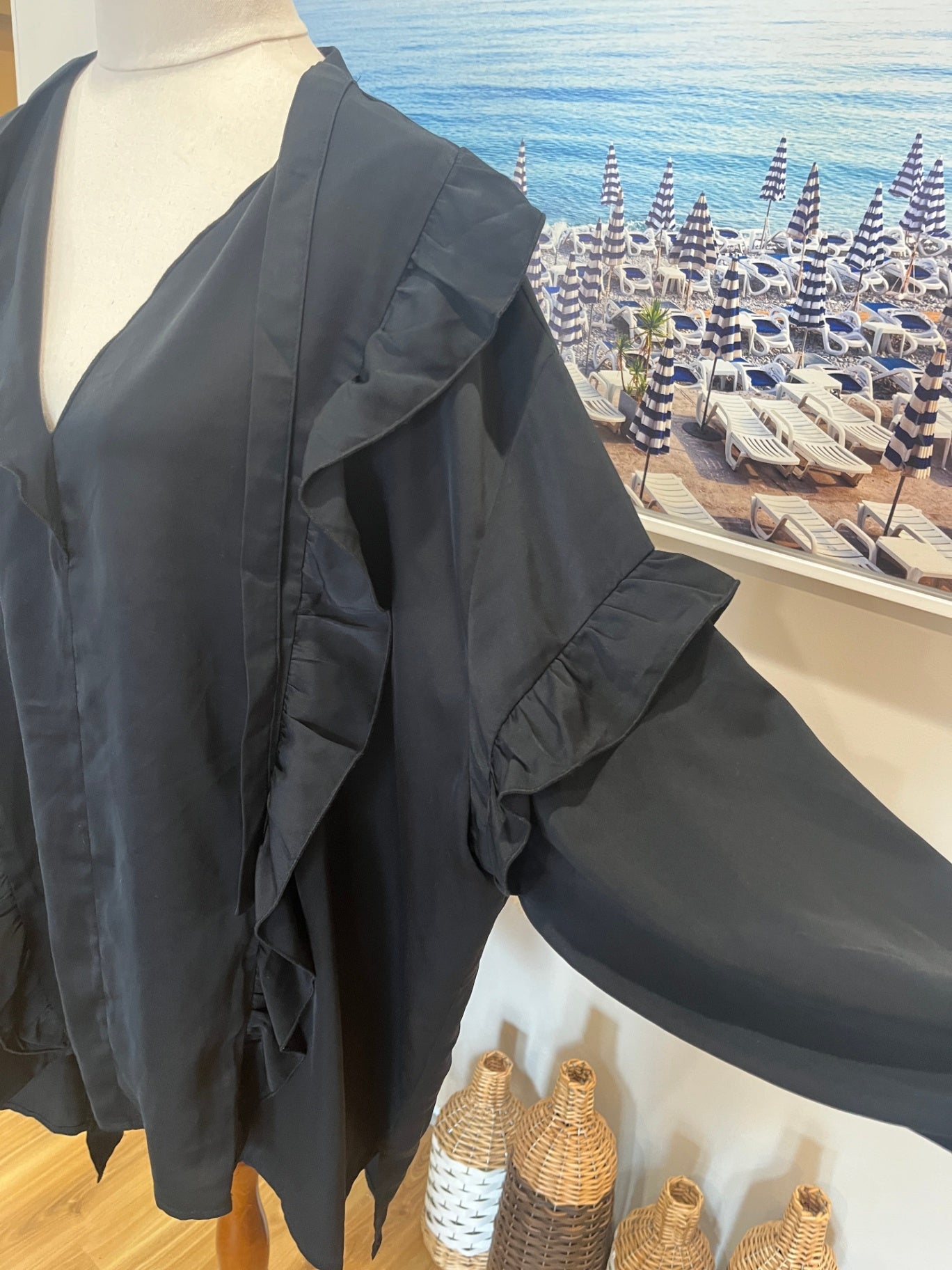 EB&IVE Black Blouse XXL | Long Sleeve Ruffle Detail | Tie-Neck Top