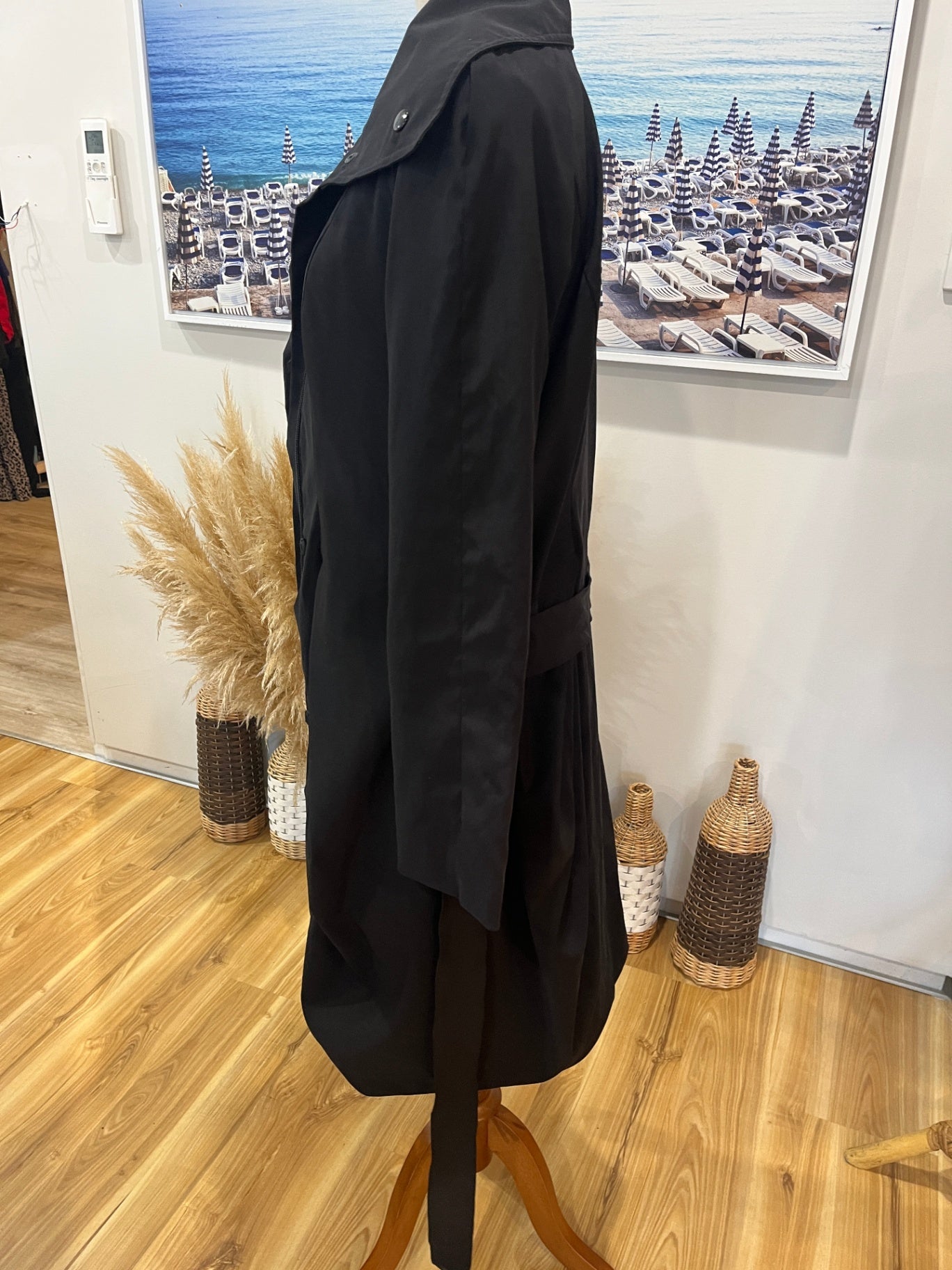 Samuel Dong Black Tulip-Shape Longline Jacket/Coat | Size Medium