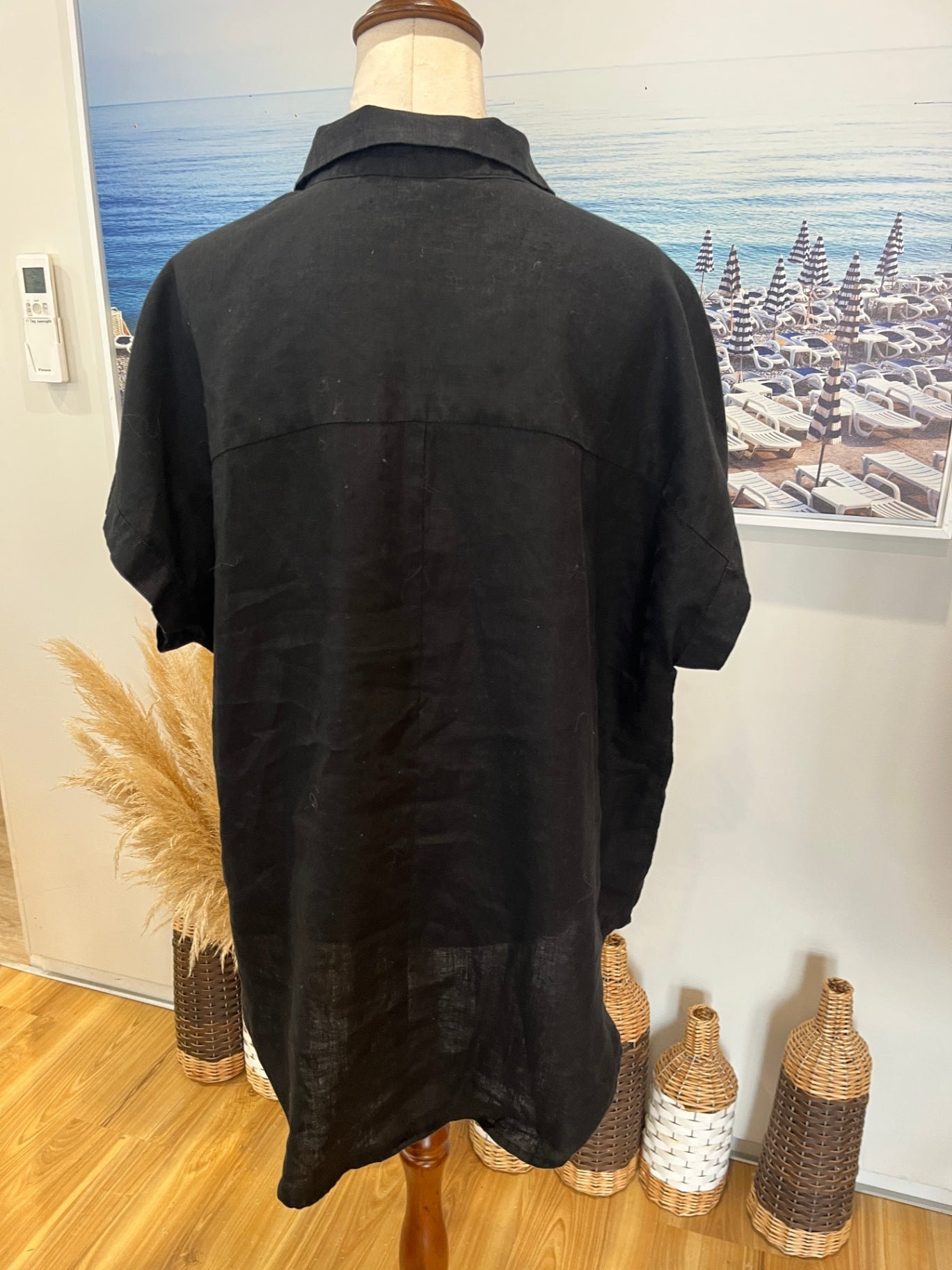 Zest Shirt — Size 14 Black Pull-On Short Sleeve 100% Linen