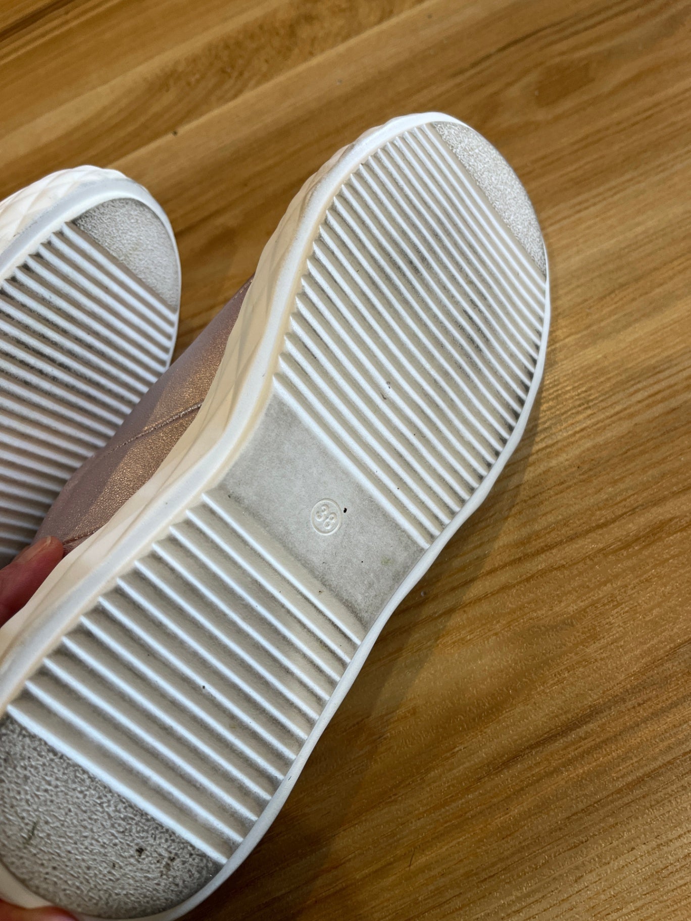 Gelato Jesper Casual Lace-Up Shoes — Metallic Lilac & Pink | EU 38